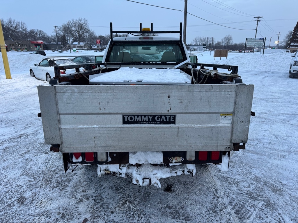 Ford Super Duty F-350 SRW 4WD Reg Cab 137" XL 2008