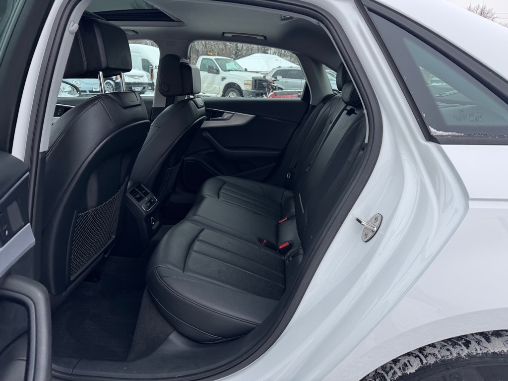 Audi A4 2.0 TFSI Auto Premium quattro AWD 2017