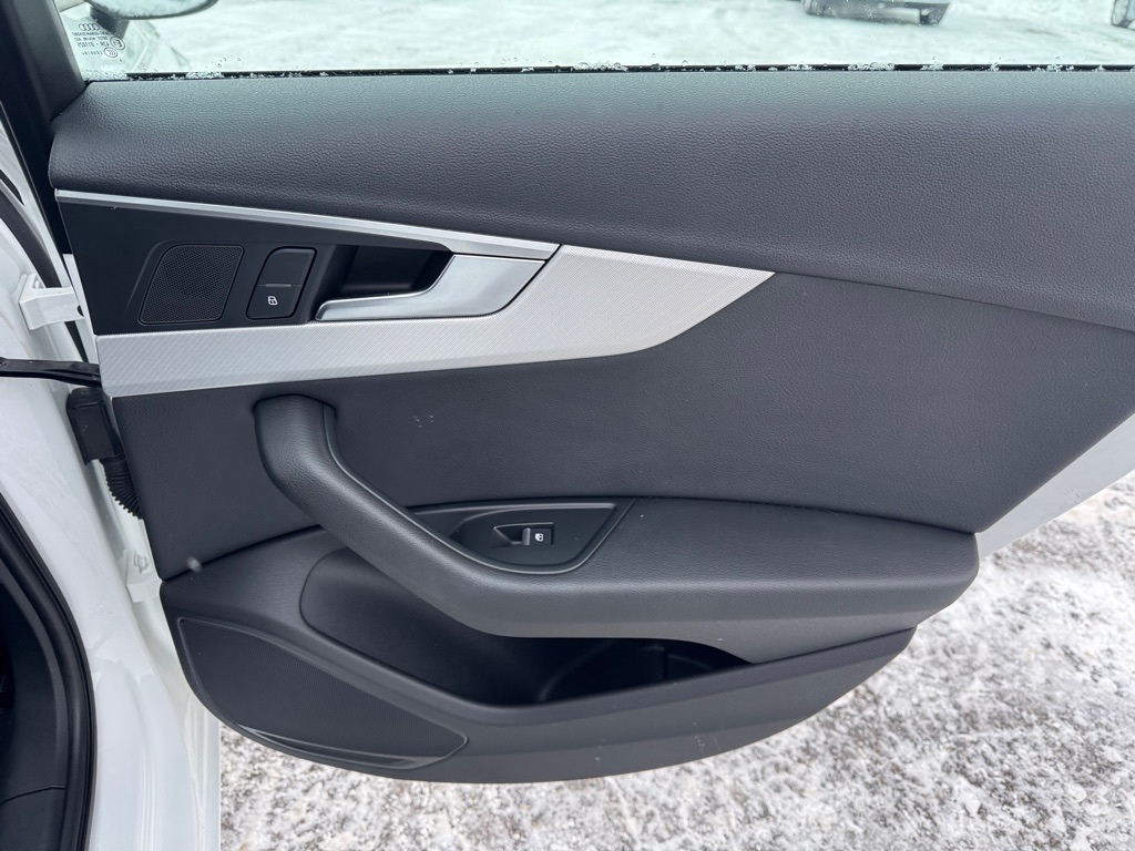 Audi A4 2.0 TFSI Auto Premium quattro AWD 2017