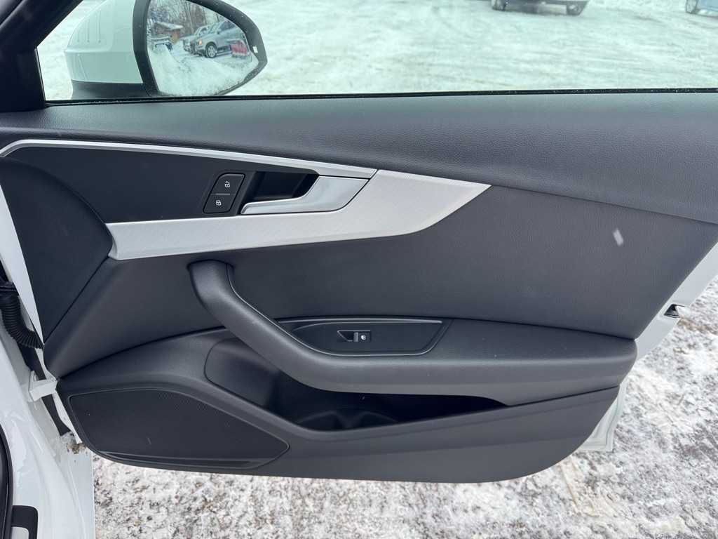 Audi A4 2.0 TFSI Auto Premium quattro AWD 2017