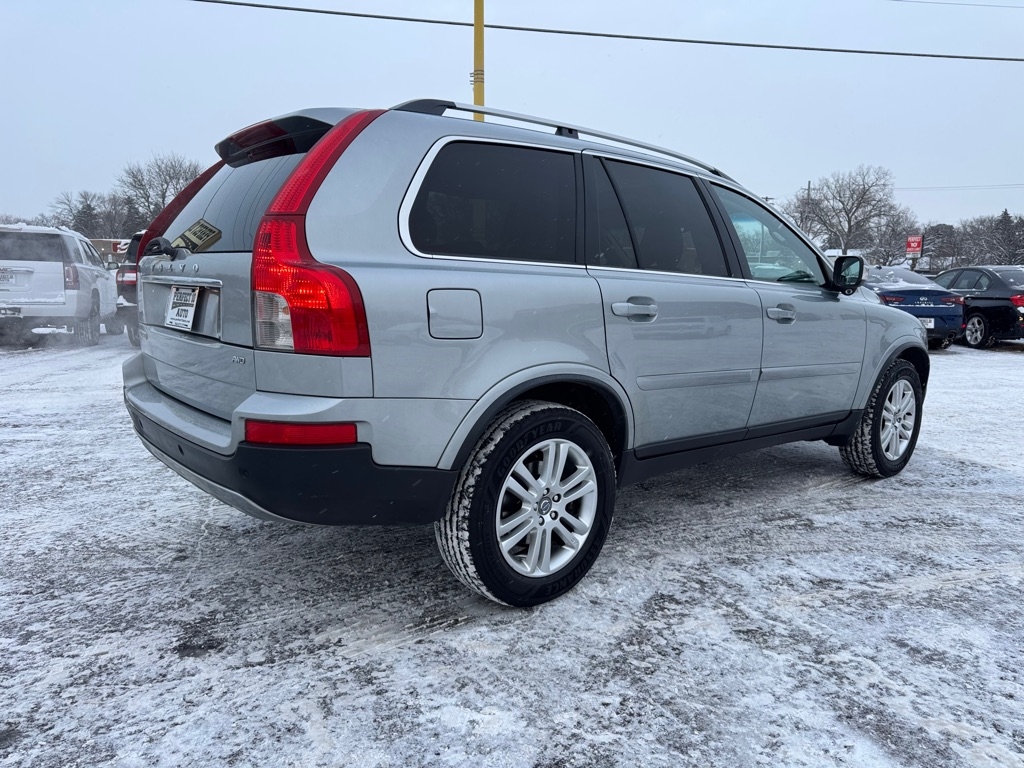 Volvo XC90 AWD 4dr I6 2011