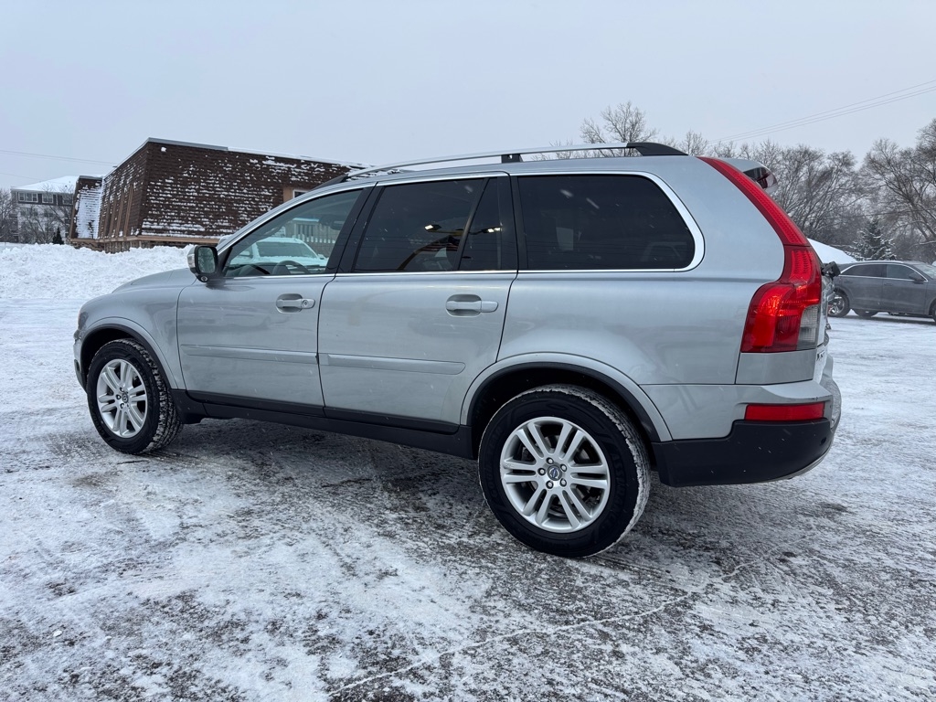 Volvo XC90 AWD 4dr I6 2011