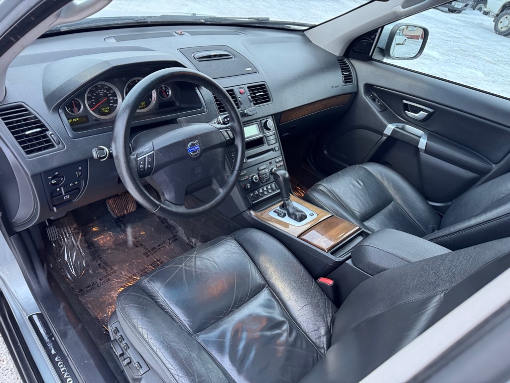 Volvo XC90 AWD 4dr I6 2011