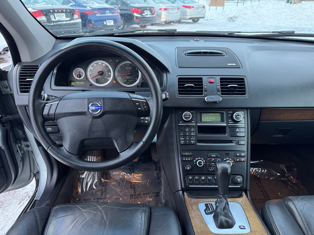 Volvo XC90 AWD 4dr I6 2011