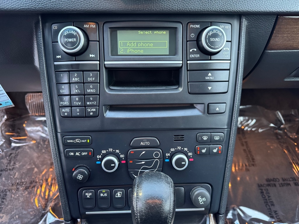 Volvo XC90 AWD 4dr I6 2011