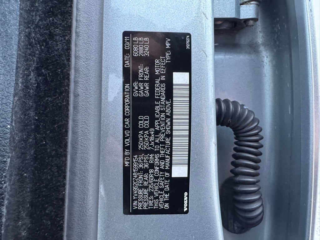 Volvo XC90 AWD 4dr I6 2011