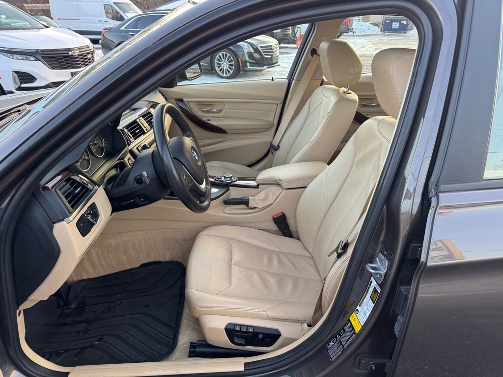 BMW 3 Series 4dr Sdn 328i xDrive AWD South Africa 2013