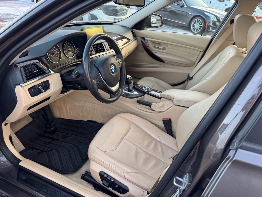 BMW 3 Series 4dr Sdn 328i xDrive AWD South Africa 2013