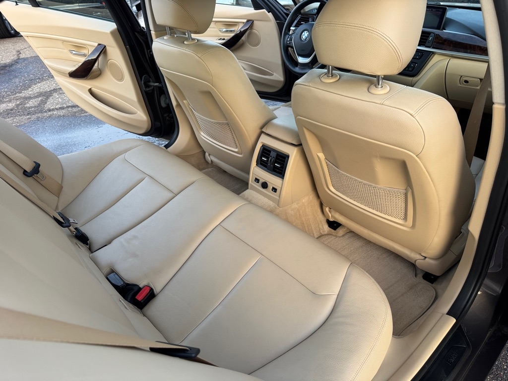 BMW 3 Series 4dr Sdn 328i xDrive AWD South Africa 2013