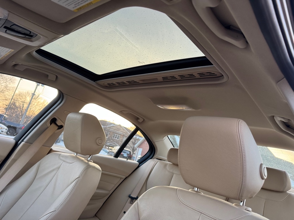 BMW 3 Series 4dr Sdn 328i xDrive AWD South Africa 2013