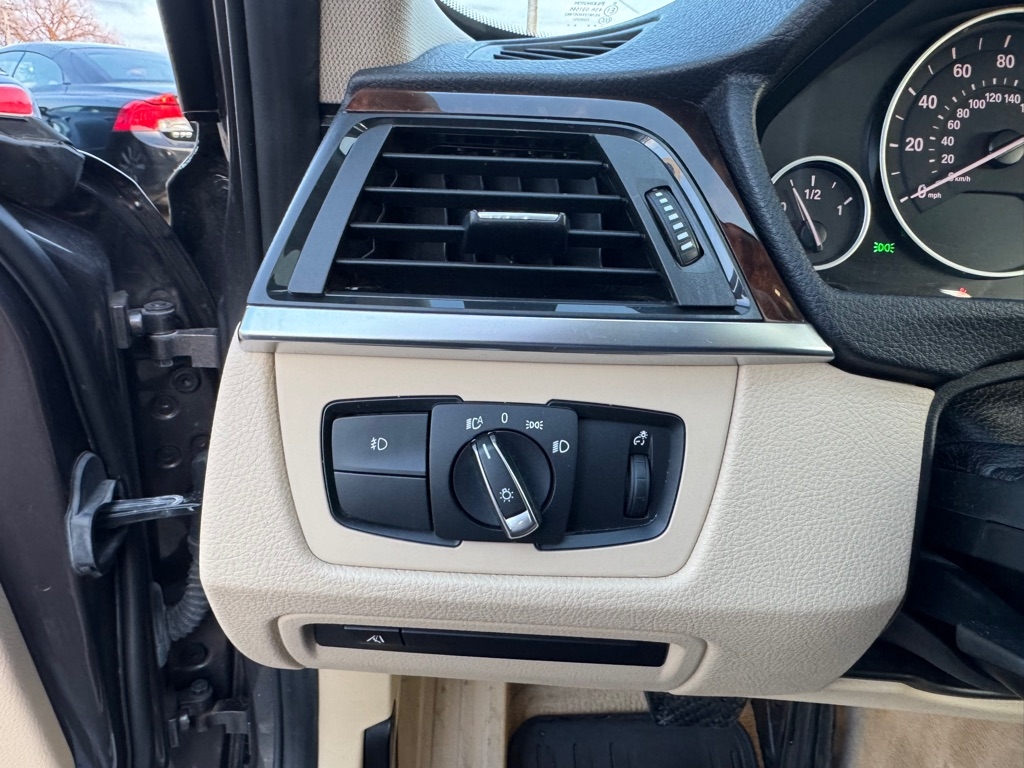 BMW 3 Series 4dr Sdn 328i xDrive AWD South Africa 2013