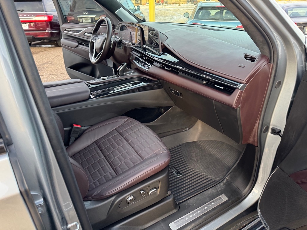 Cadillac Escalade AWD 4dr V-Series 2024