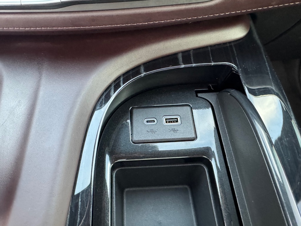 Cadillac Escalade AWD 4dr V-Series 2024