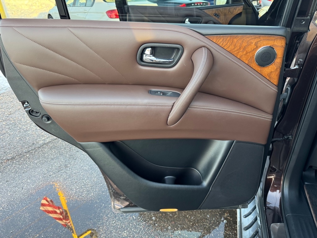 Infiniti QX80 4WD 4dr 2015