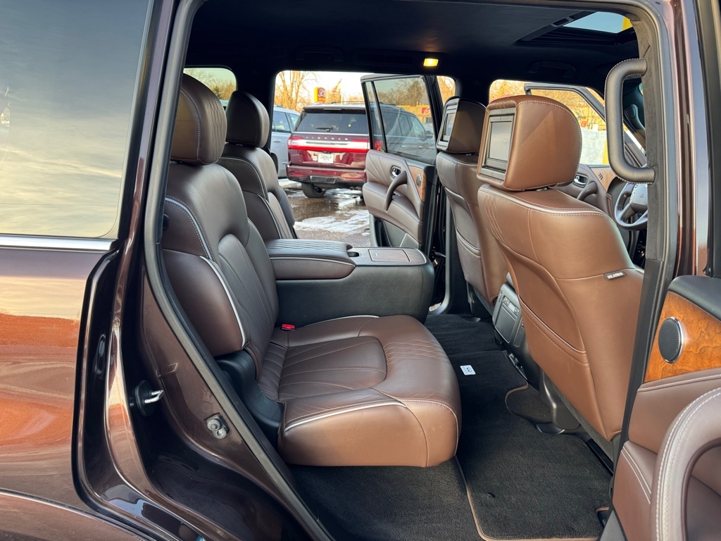 Infiniti QX80 4WD 4dr 2015