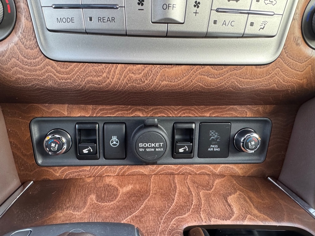 Infiniti QX80 4WD 4dr 2015