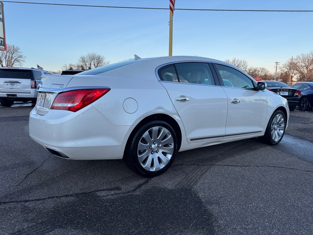 Buick LaCrosse 4dr Sdn Leather AWD 2014