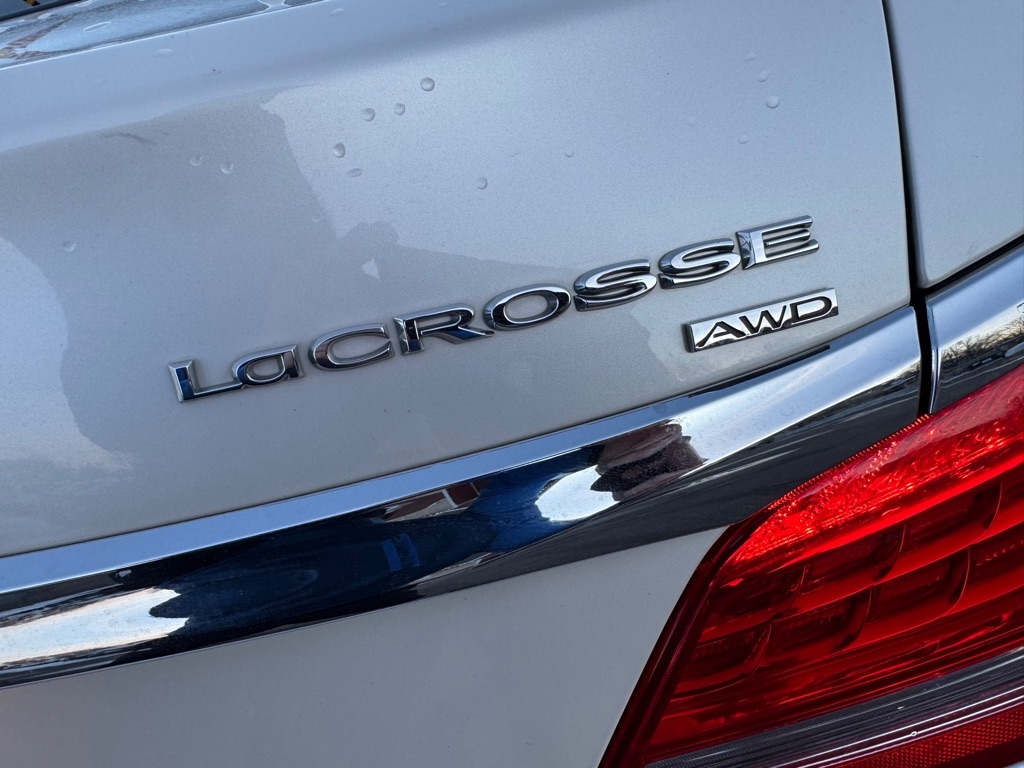 Buick LaCrosse 4dr Sdn Leather AWD 2014