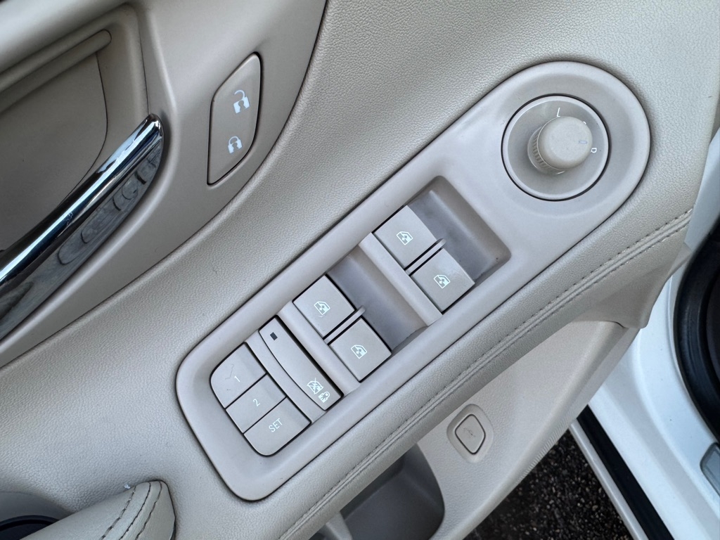 Buick LaCrosse 4dr Sdn Leather AWD 2014