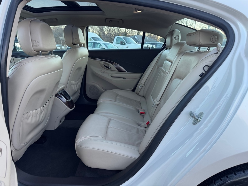 Buick LaCrosse 4dr Sdn Leather AWD 2014