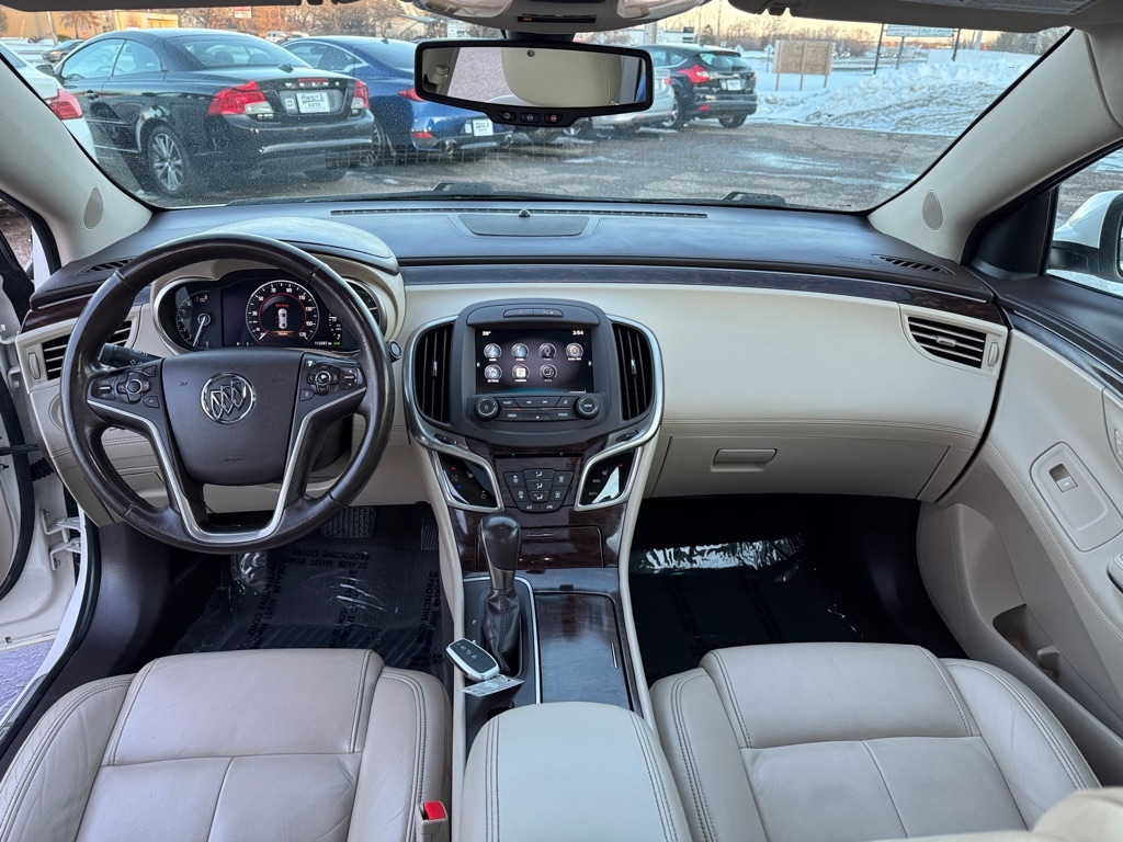 Buick LaCrosse 4dr Sdn Leather AWD 2014