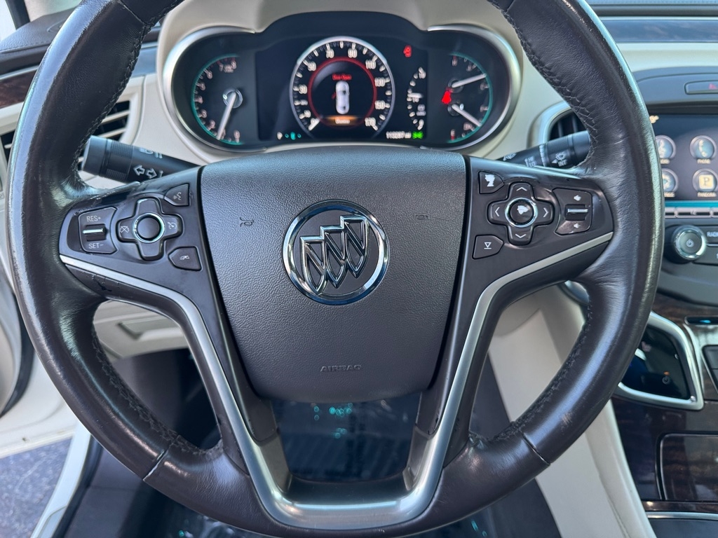 Buick LaCrosse 4dr Sdn Leather AWD 2014