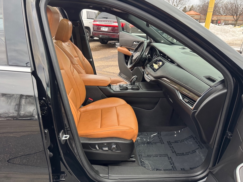 Cadillac XT4 AWD 4dr Premium Luxury 2019