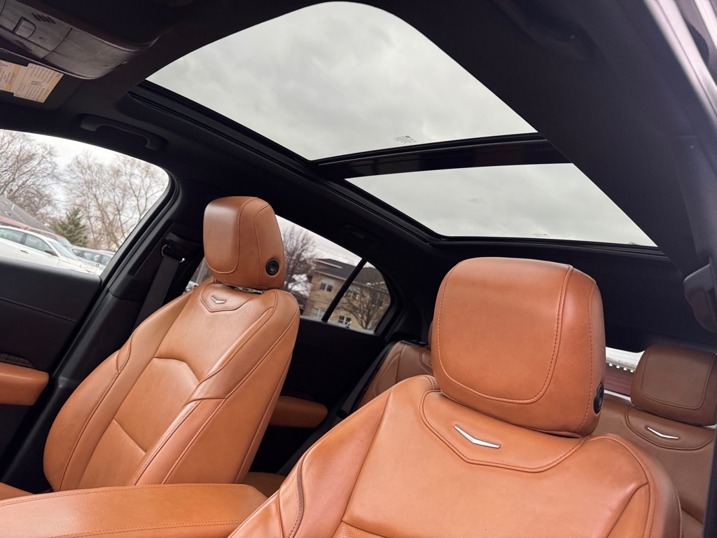 Cadillac XT4 AWD 4dr Premium Luxury 2019