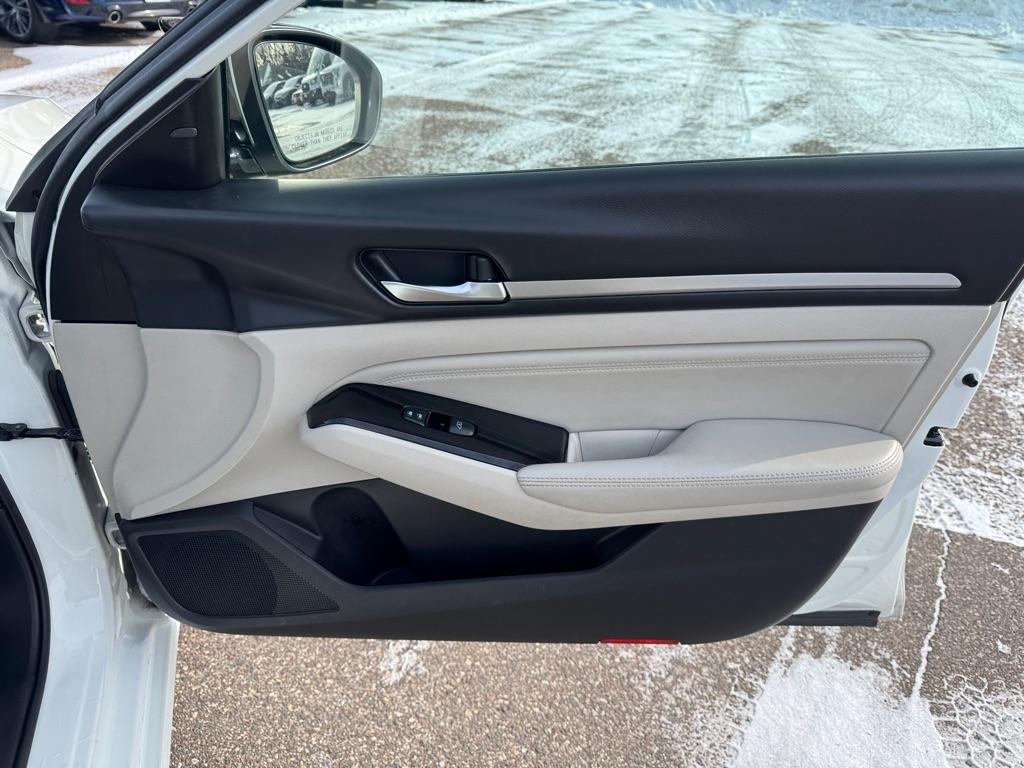 Nissan Altima 2.5 SL AWD Sedan 2020