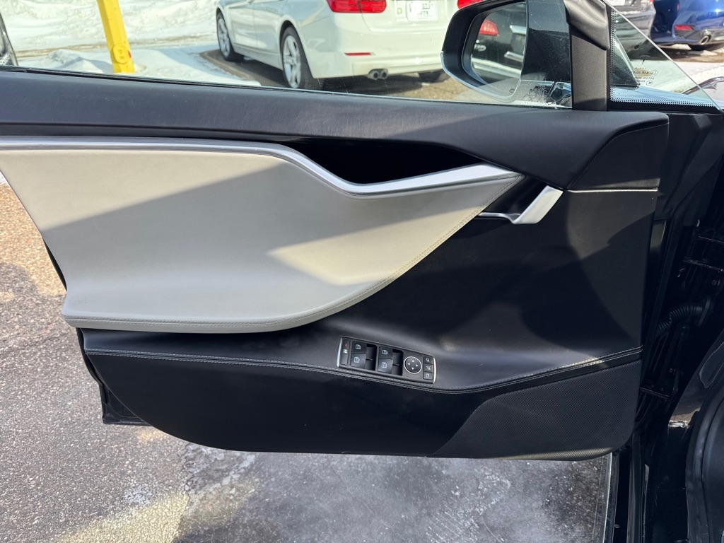 Tesla Model S 75D AWD 2016