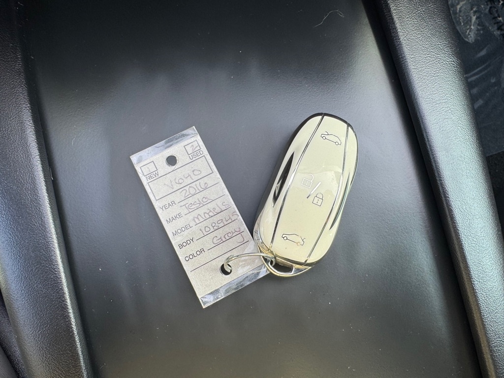 Tesla Model S 75D AWD 2016