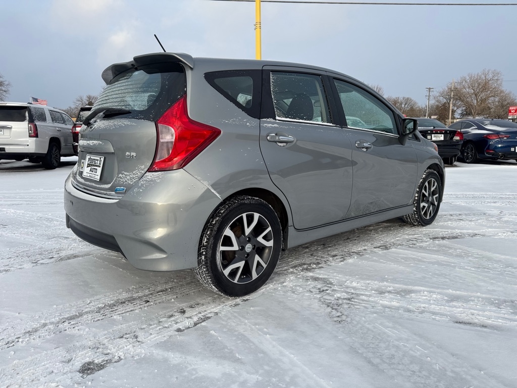 Nissan Versa Note 5dr HB CVT 1.6 SR 2015