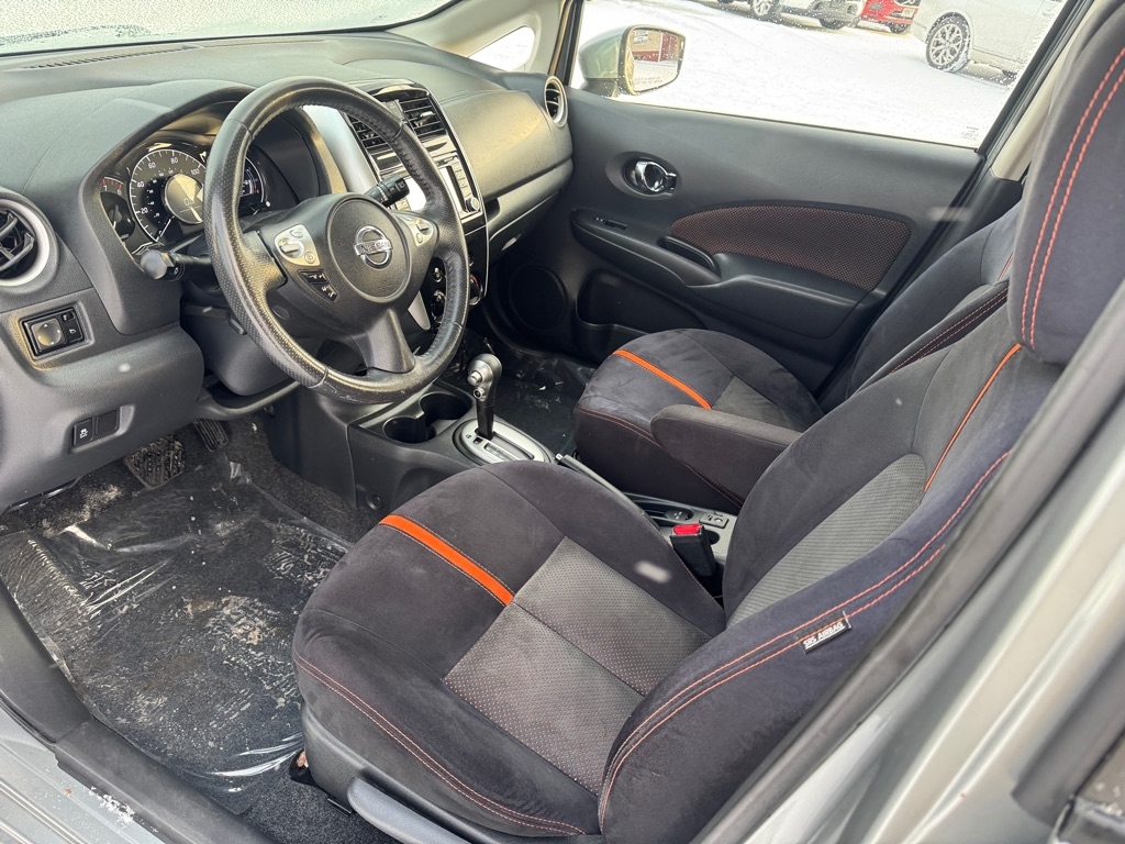 Nissan Versa Note 5dr HB CVT 1.6 SR 2015