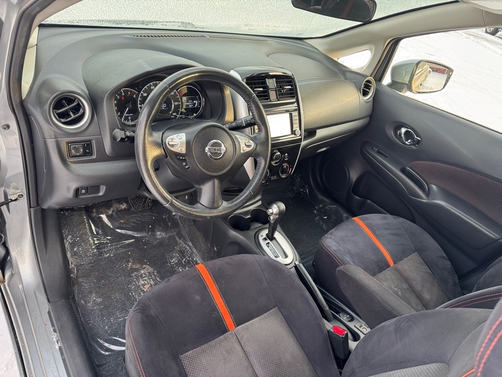 Nissan Versa Note 5dr HB CVT 1.6 SR 2015