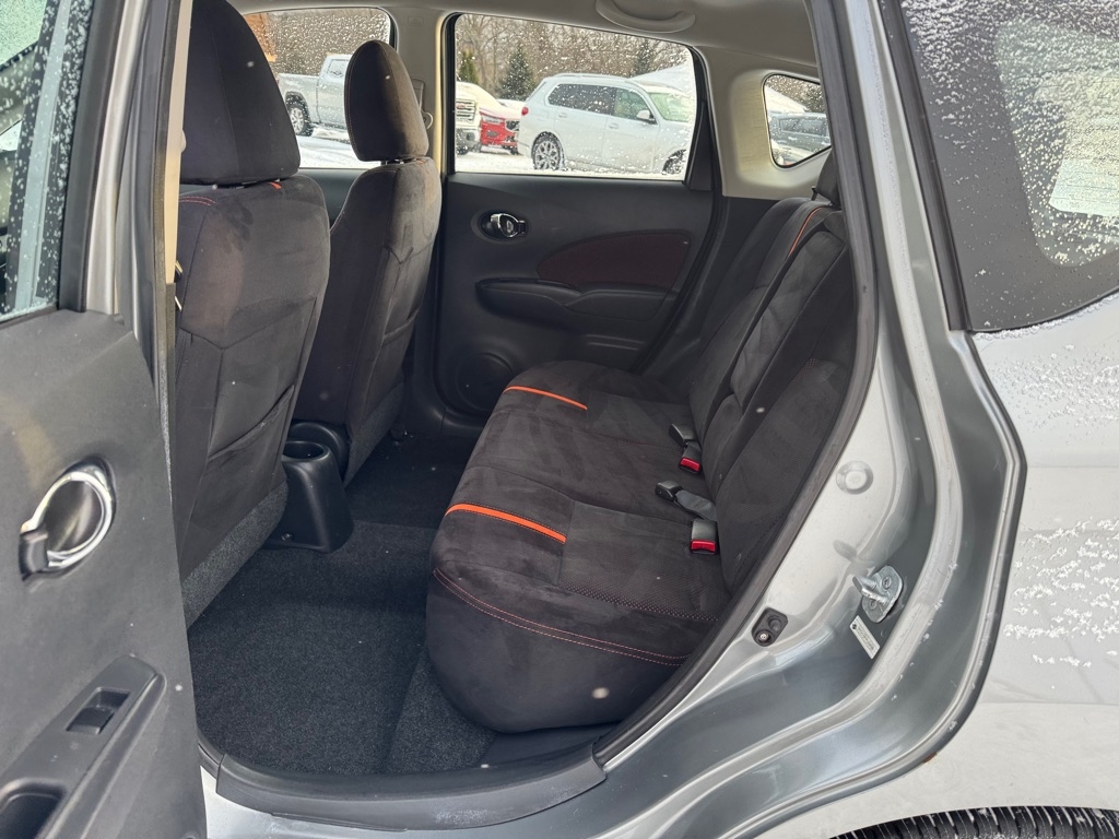 Nissan Versa Note 5dr HB CVT 1.6 SR 2015