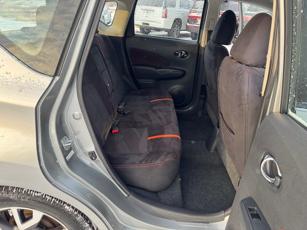 Nissan Versa Note 5dr HB CVT 1.6 SR 2015