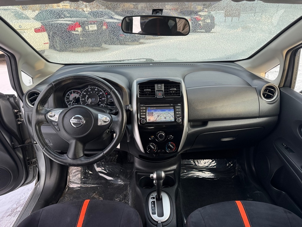 Nissan Versa Note 5dr HB CVT 1.6 SR 2015