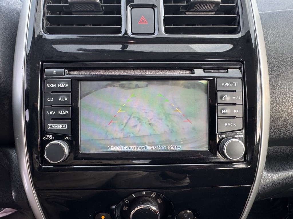 Nissan Versa Note 5dr HB CVT 1.6 SR 2015