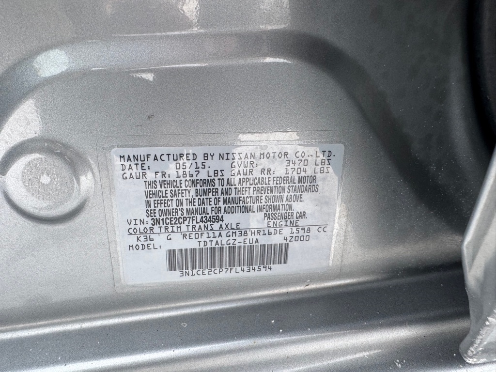 Nissan Versa Note 5dr HB CVT 1.6 SR 2015