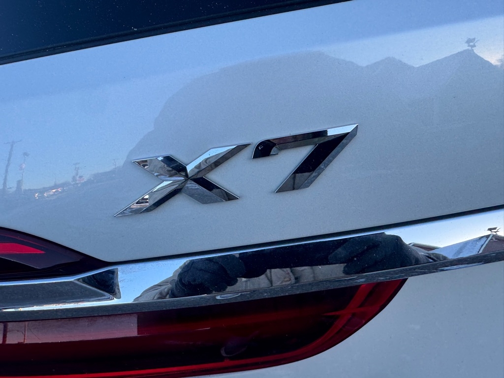 BMW X7 xDrive40i Sports Activity Vehicle 2019