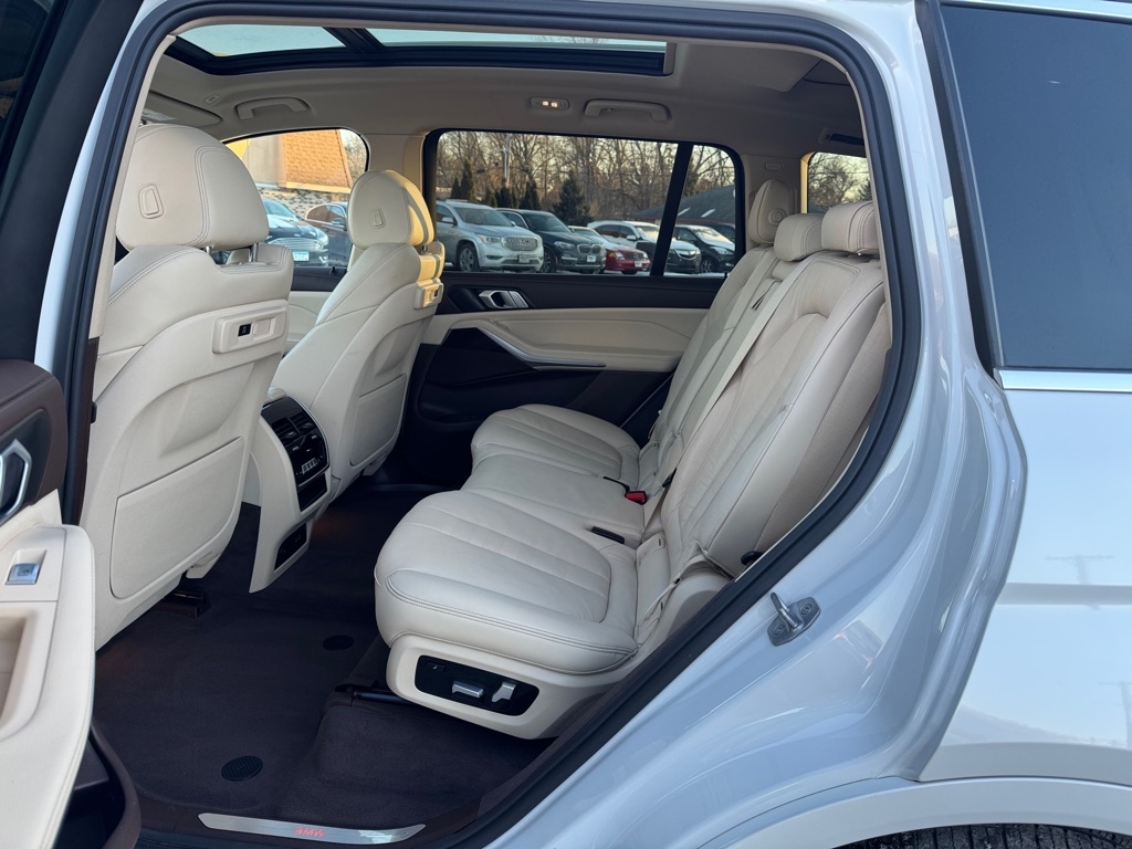 BMW X7 xDrive40i Sports Activity Vehicle 2019