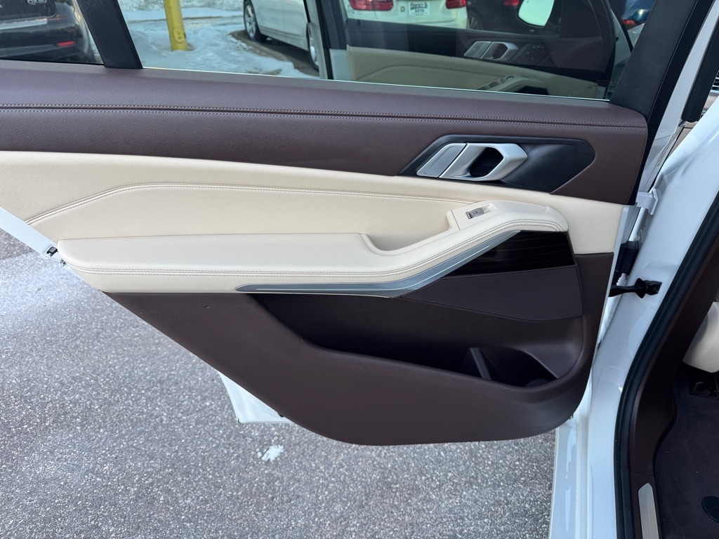 BMW X7 xDrive40i Sports Activity Vehicle 2019