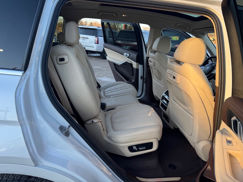 BMW X7 xDrive40i Sports Activity Vehicle 2019