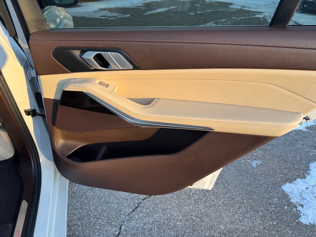 BMW X7 xDrive40i Sports Activity Vehicle 2019