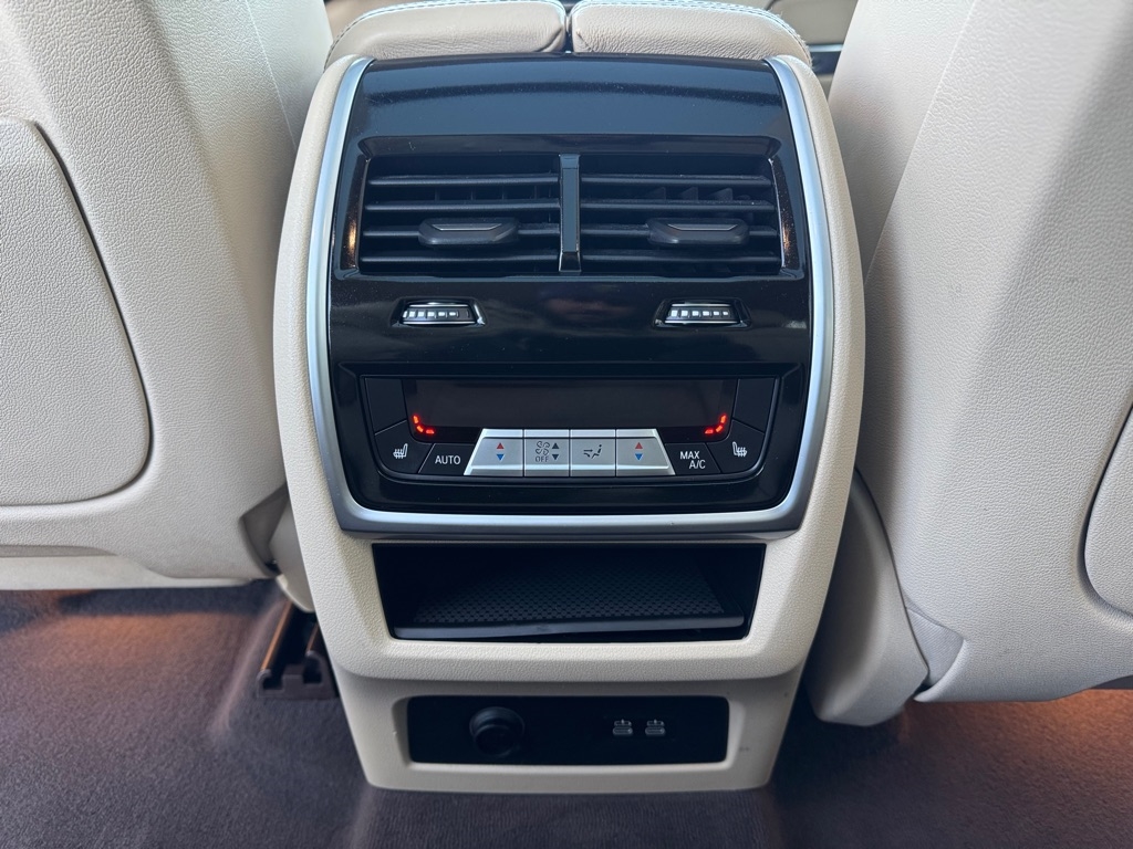 BMW X7 xDrive40i Sports Activity Vehicle 2019