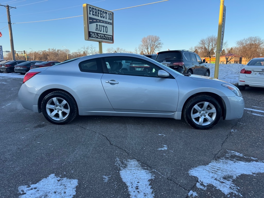 Nissan Altima 2dr Cpe I4 CVT 2.5 S 2009