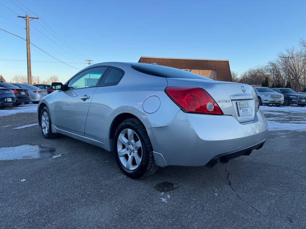 Nissan Altima 2dr Cpe I4 CVT 2.5 S 2009
