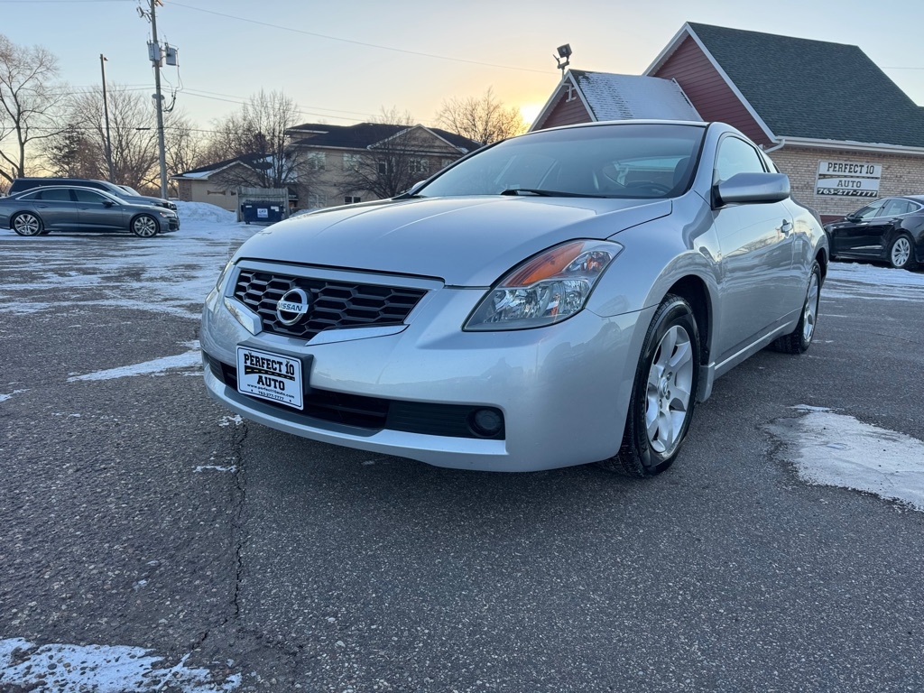 Nissan Altima 2dr Cpe I4 CVT 2.5 S 2009