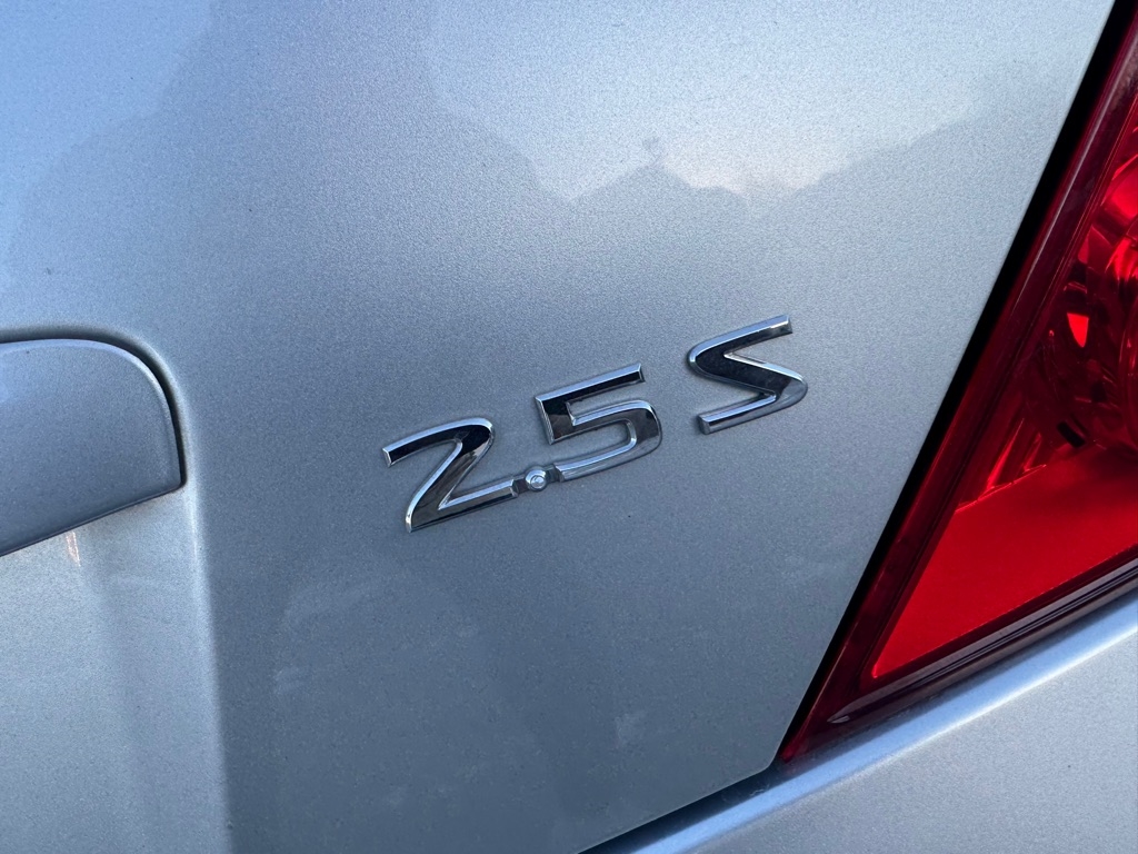 Nissan Altima 2dr Cpe I4 CVT 2.5 S 2009