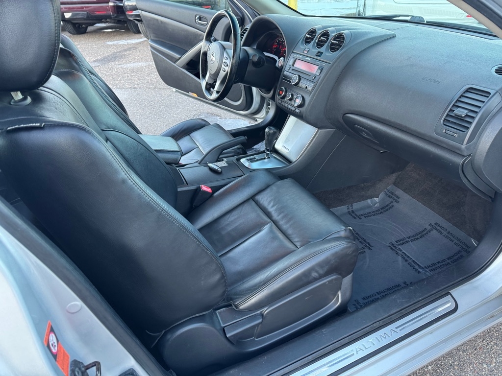 Nissan Altima 2dr Cpe I4 CVT 2.5 S 2009